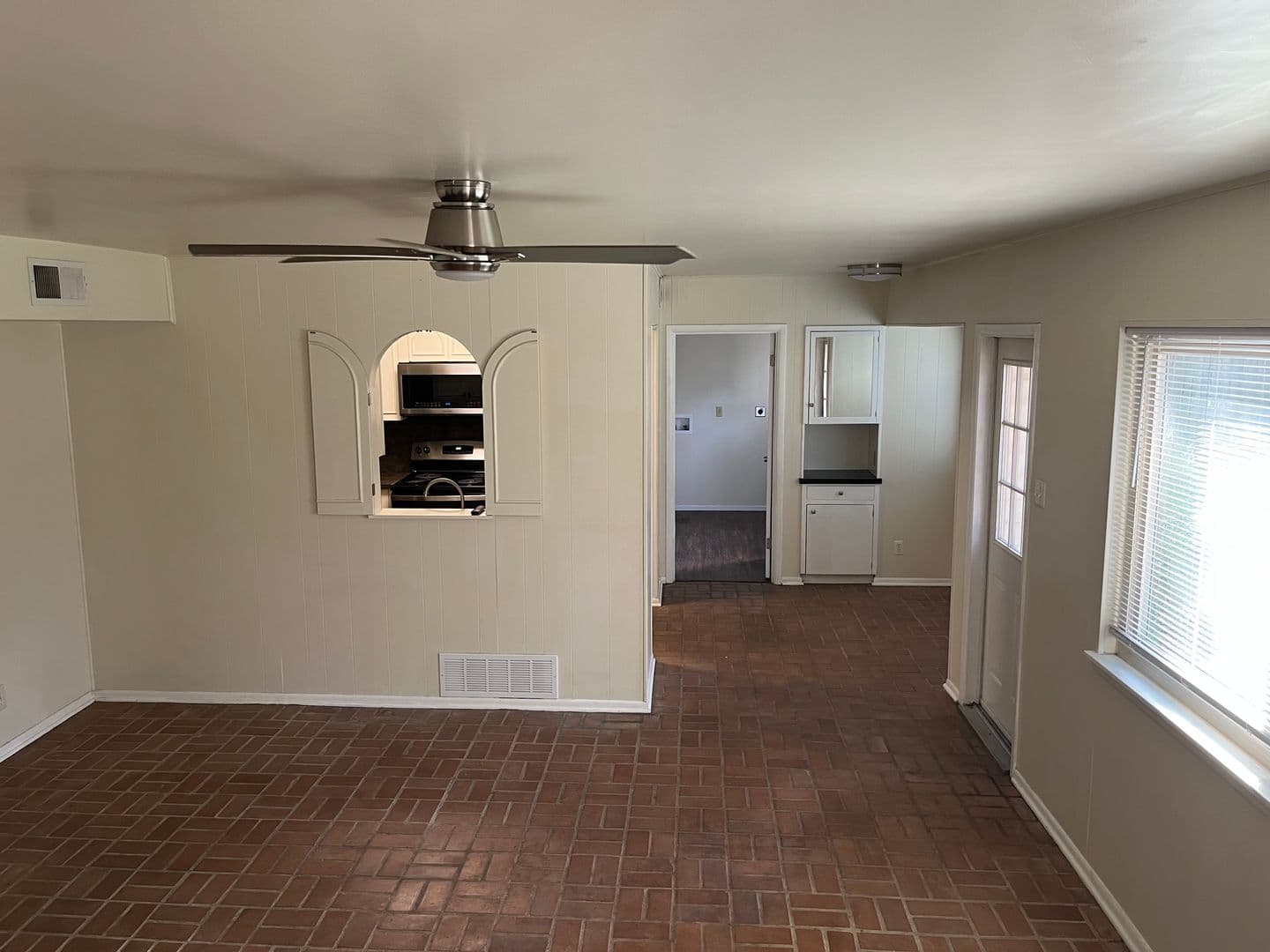 San Antonio House: 11615 Sandman