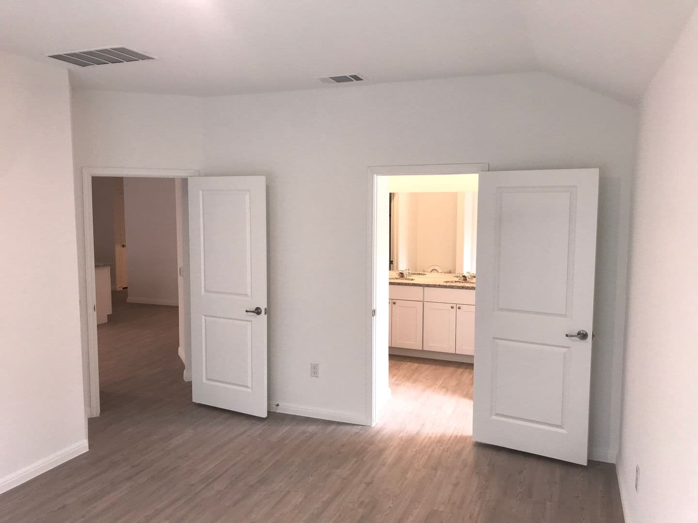 San Antonio House: 750 Haas Way