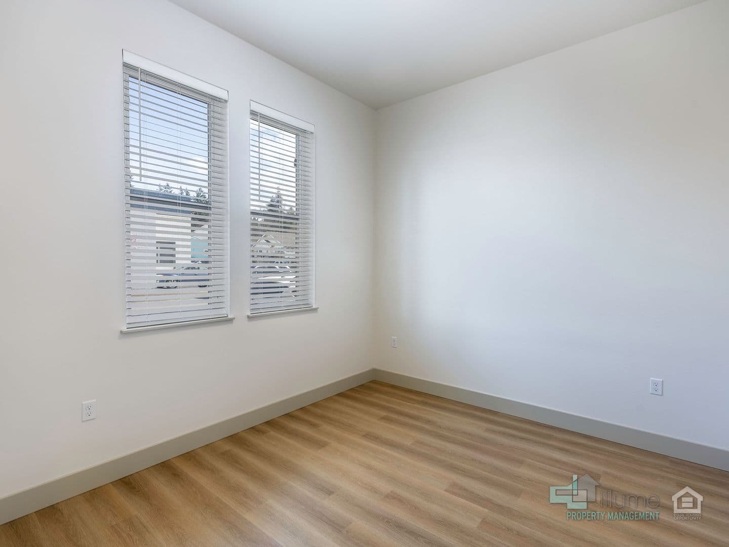Oregon City Apartment: 617 Monroe Street