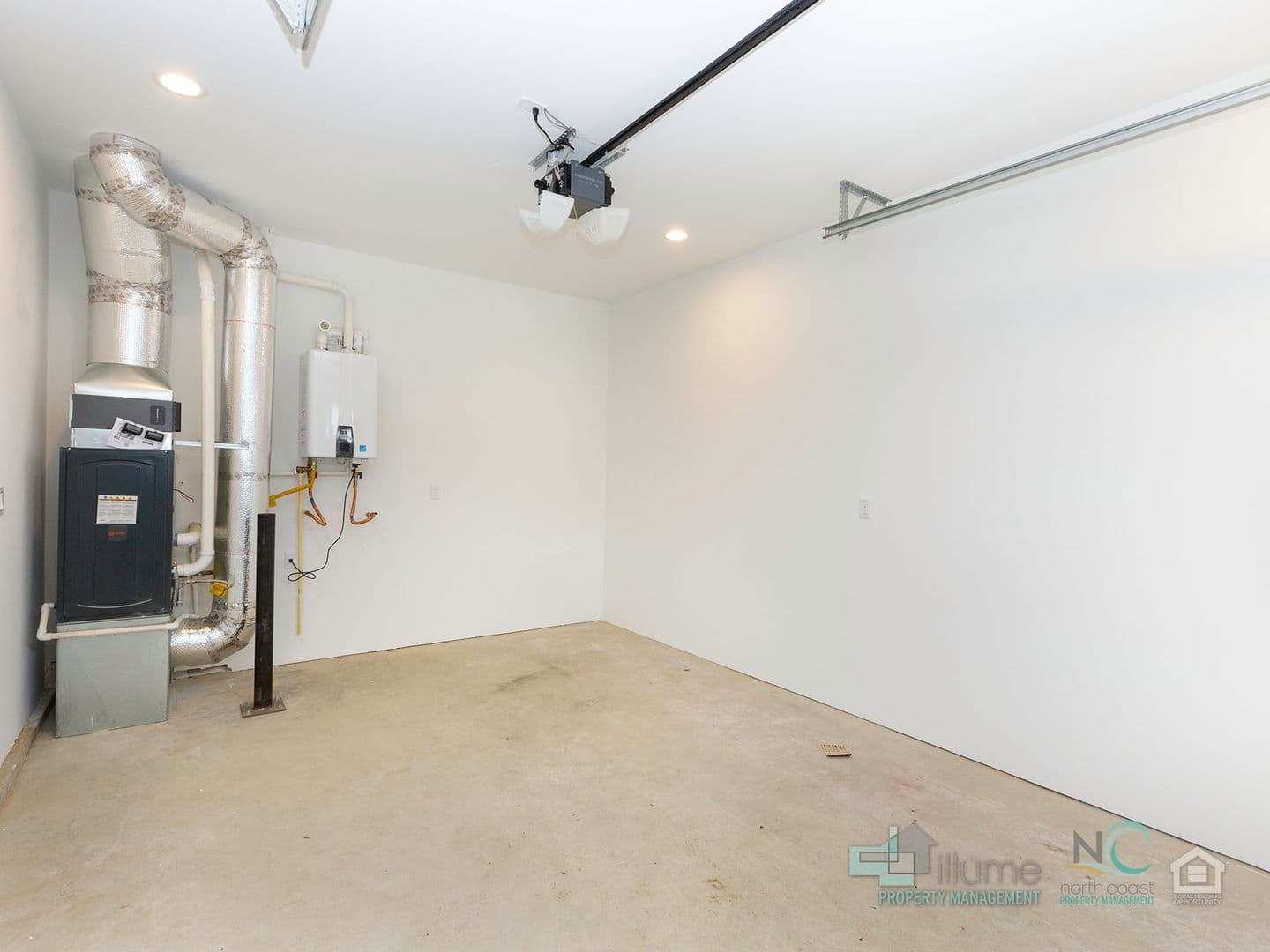 Seaside House: 521 S. Edgewood- Unit B
