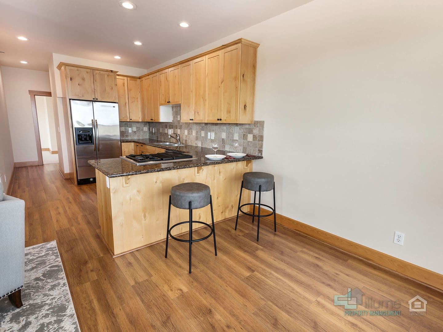 Seaside Condo: 224 N Holladay Dr