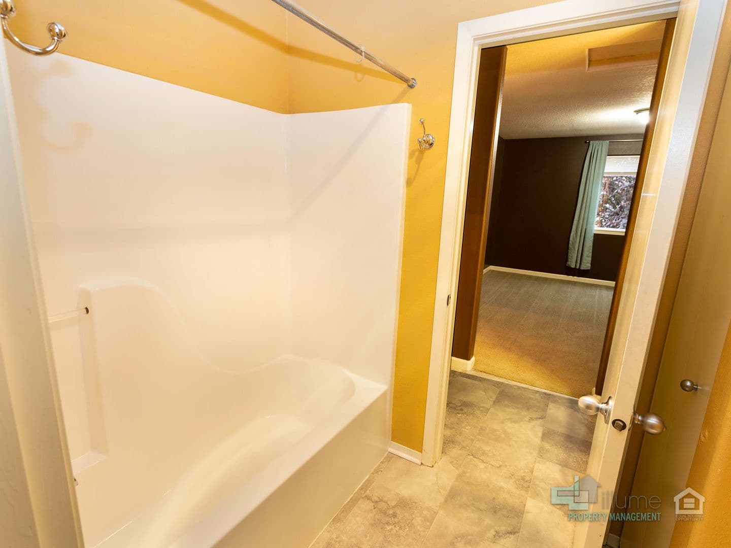 Portland House: 5215 SE Pardee St.