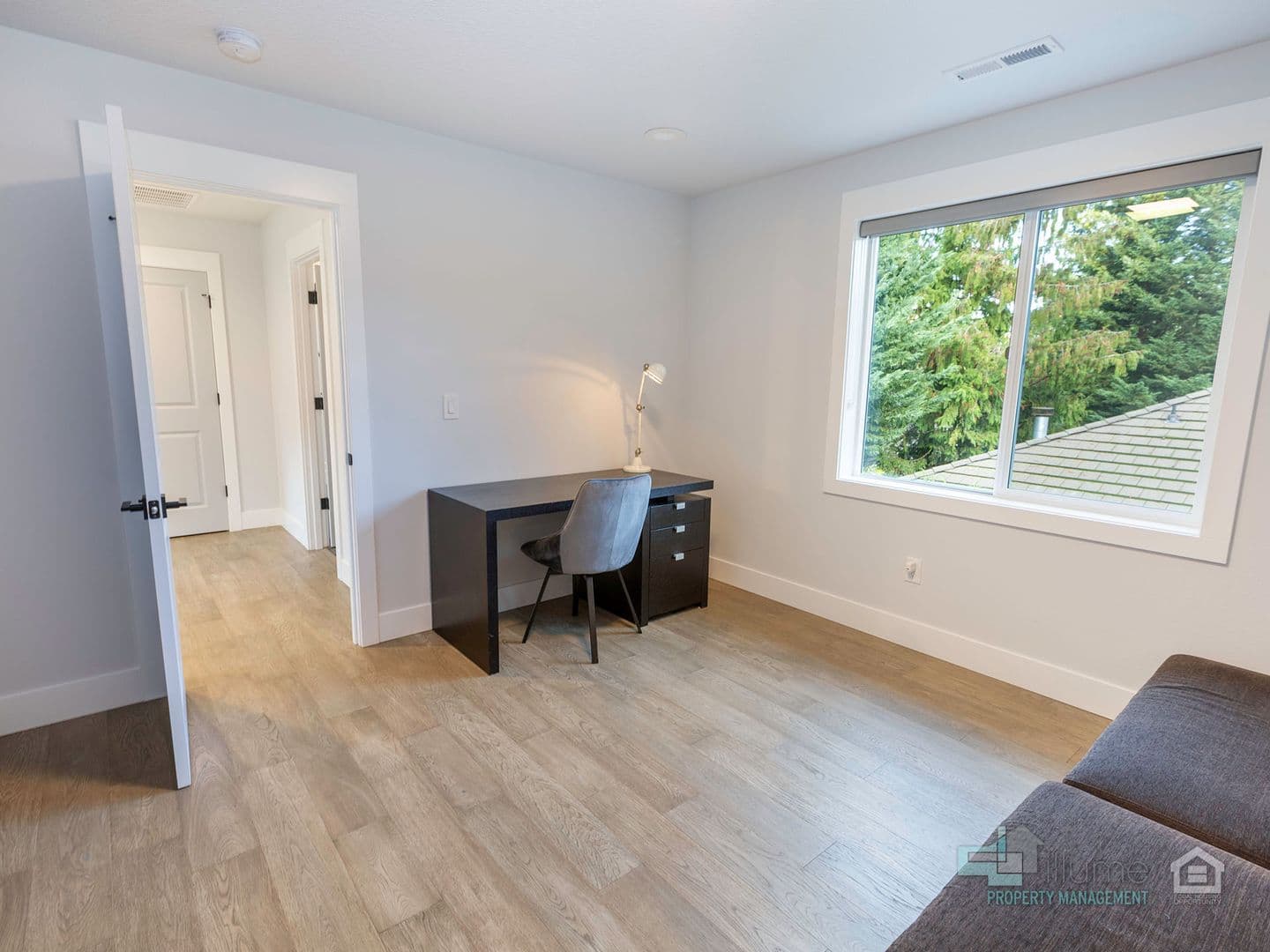 Lake Oswego House: 35 Oriole Lane