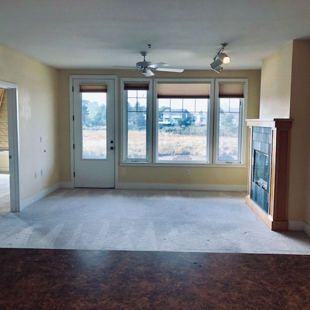 Seaside House: 1108 S. Holladay Dr. #14