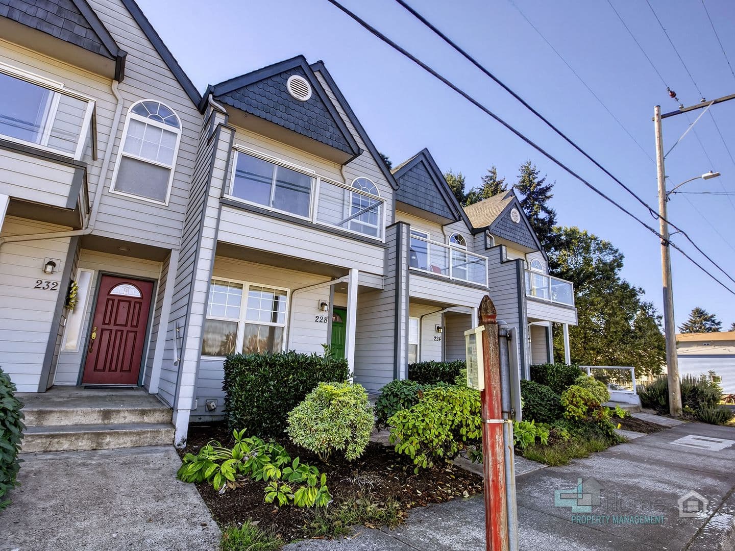 Portland Apartment: 220-244 NE Bridgeton Rd