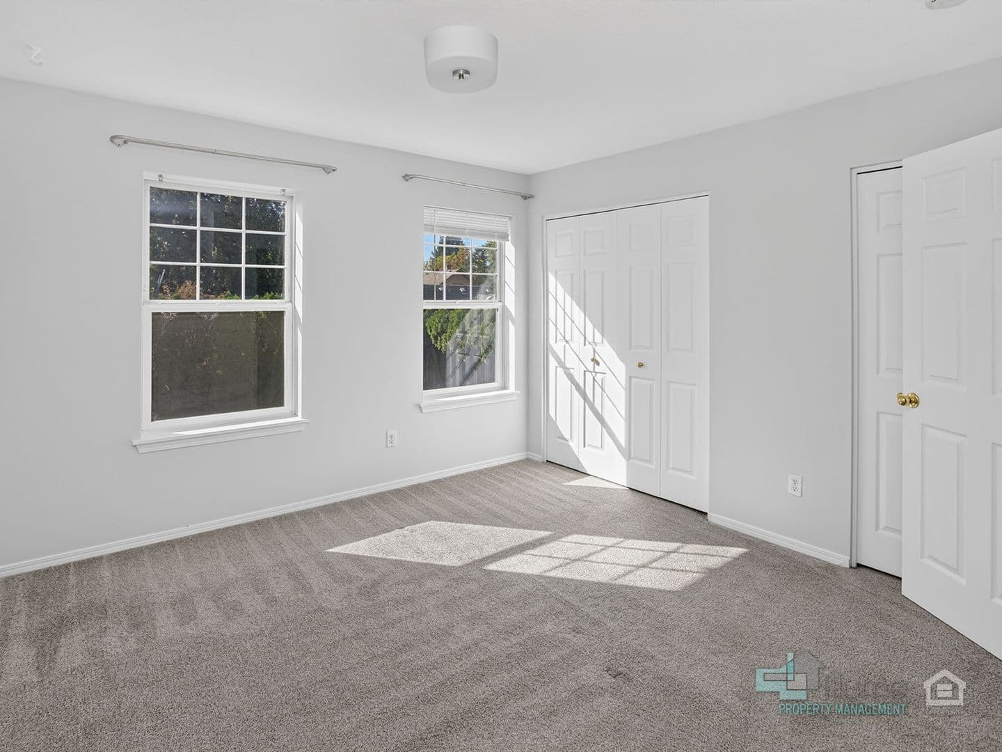 Portland Apartment: 220-244 NE Bridgeton Rd