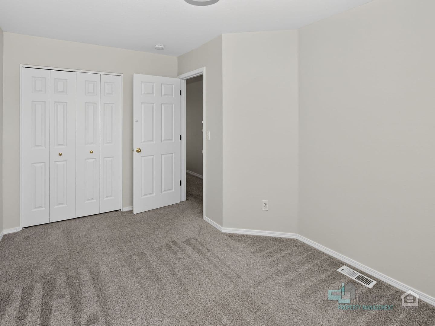 Portland Apartment: 220-244 NE Bridgeton Rd