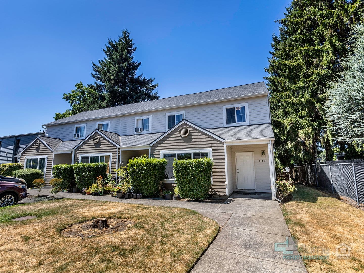 Salem Apartment: 3489 - 3493 Hawthorne Ave. NE