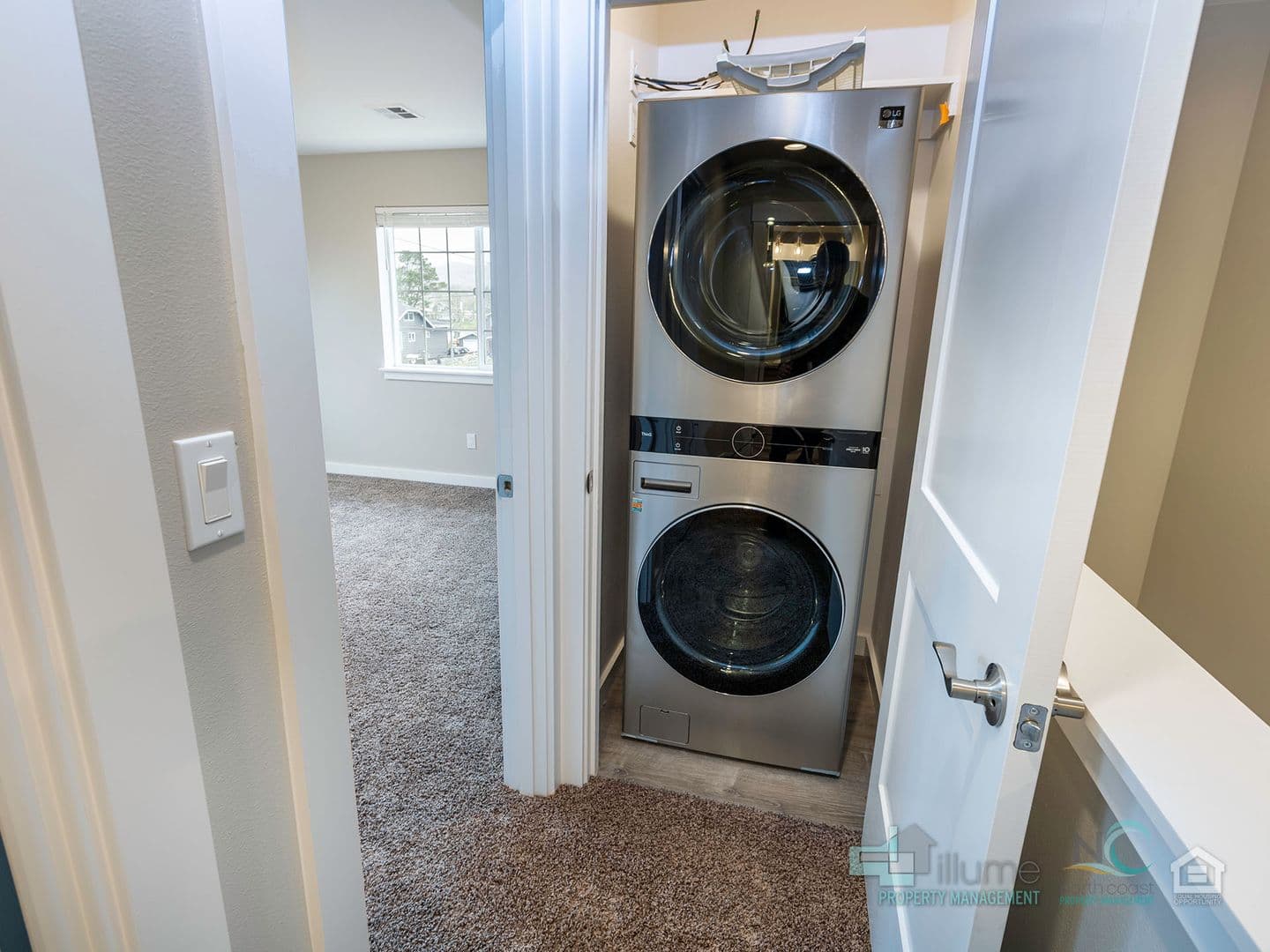 Seaside House: 521 S. Edgewood- Unit B
