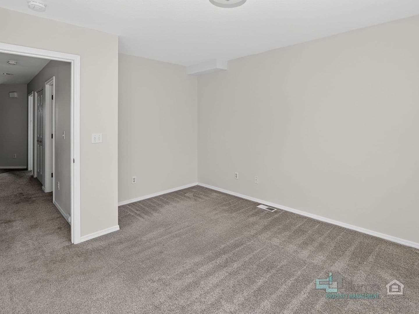 Portland Apartment: 220-244 NE Bridgeton Rd