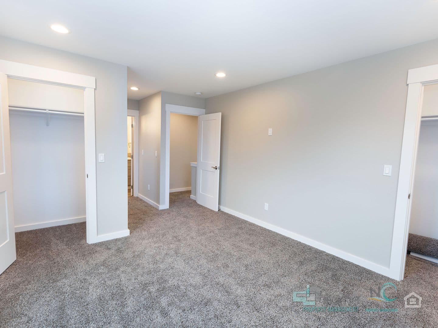 Seaside House: 521 S. Edgewood- Unit B