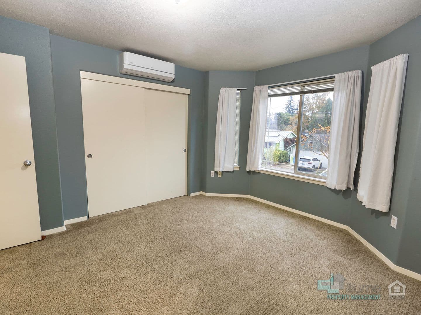 Portland House: 5215 SE Pardee St.