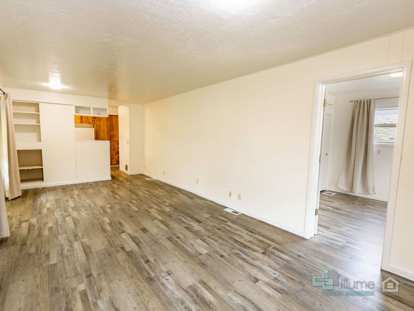 Salem Apartment: 365 16th St SE