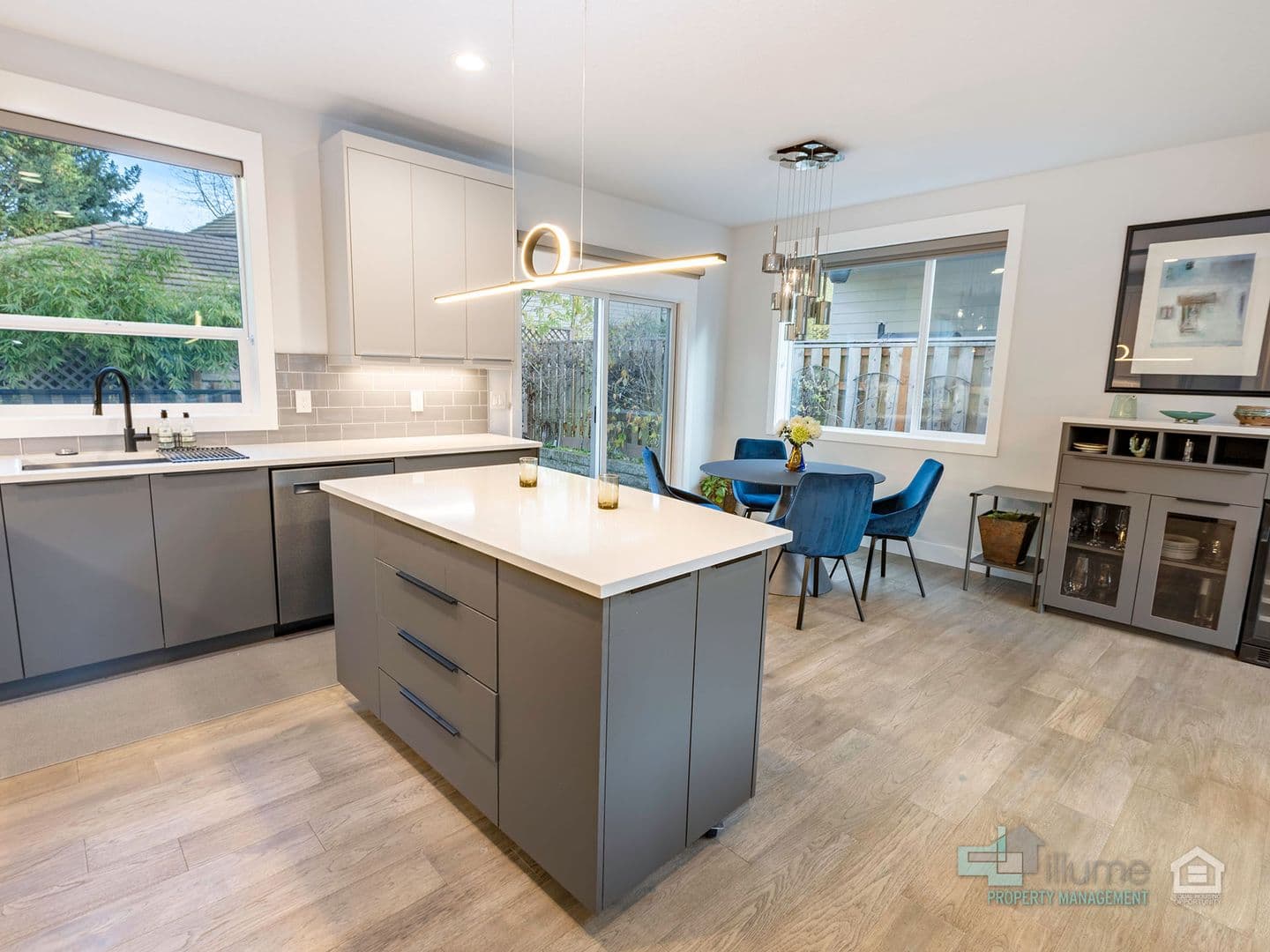 Lake Oswego House: 35 Oriole Lane