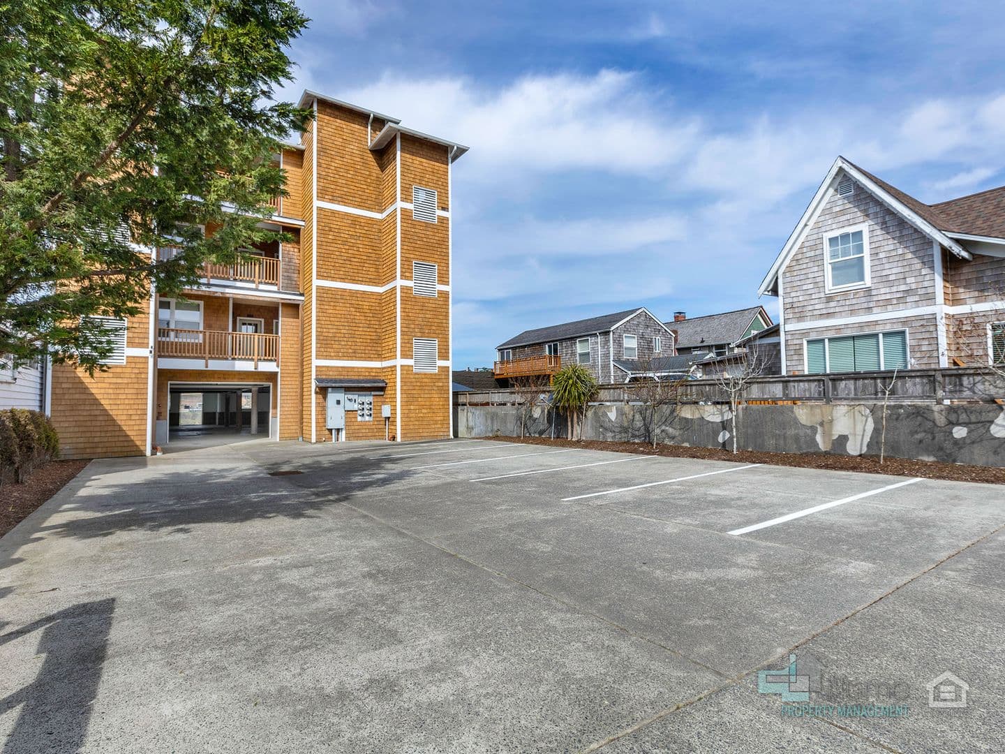 Seaside Condo: 224 N Holladay Dr