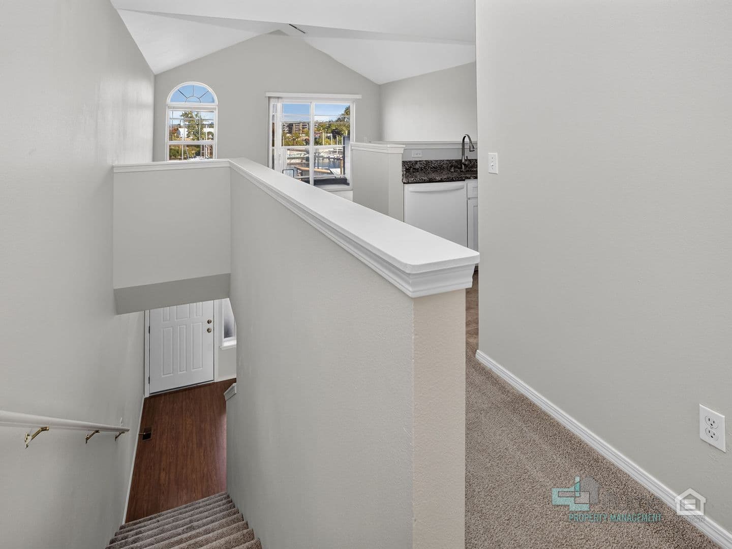 Portland Apartment: 220-244 NE Bridgeton Rd