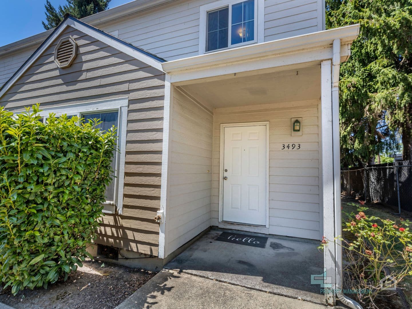 Salem Apartment: 3489 - 3493 Hawthorne Ave. NE