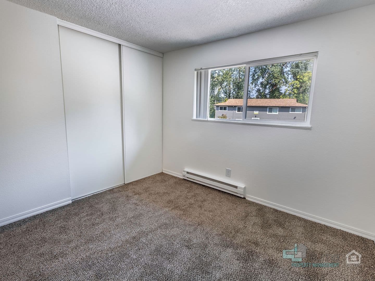 Milwaukie Apartment: 4611 SE Brookside Dr