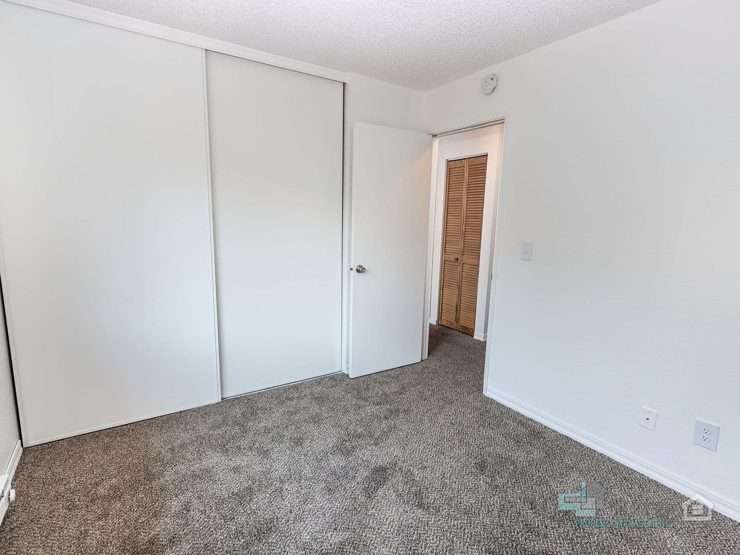 Milwaukie Apartment: 4611 SE Brookside Dr