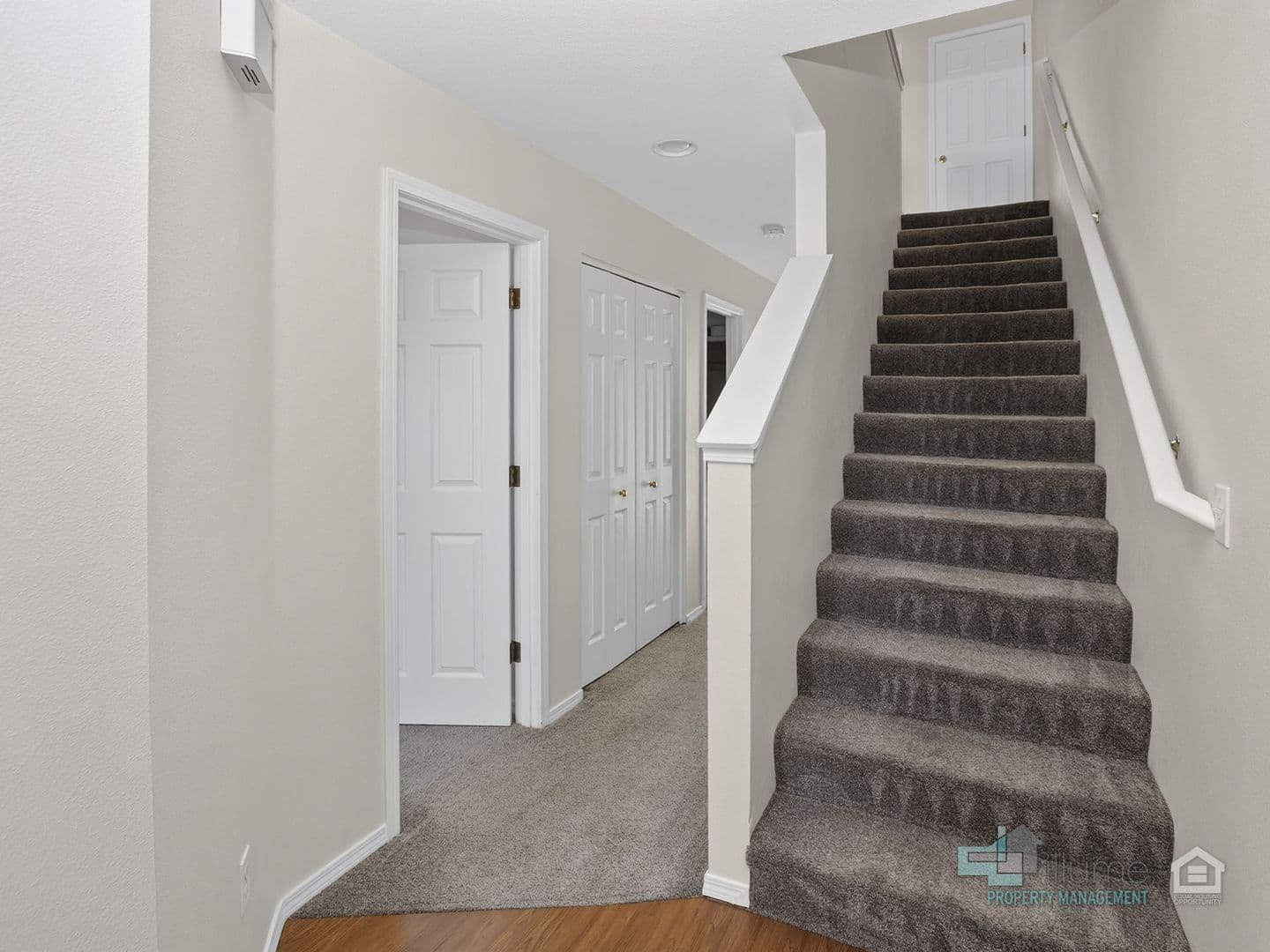 Portland Apartment: 220-244 NE Bridgeton Rd