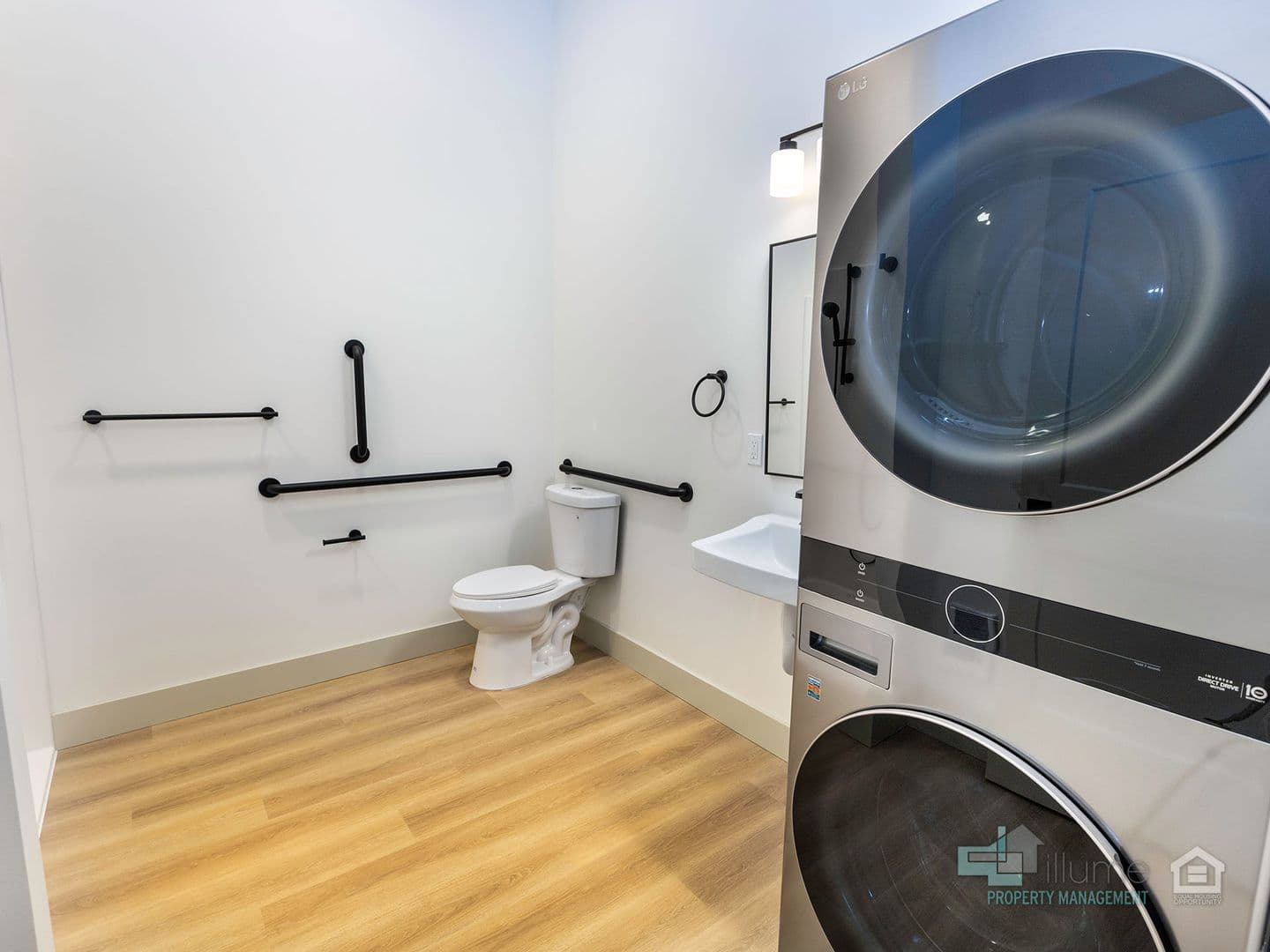 Oregon City Apartment: 617 Monroe Street