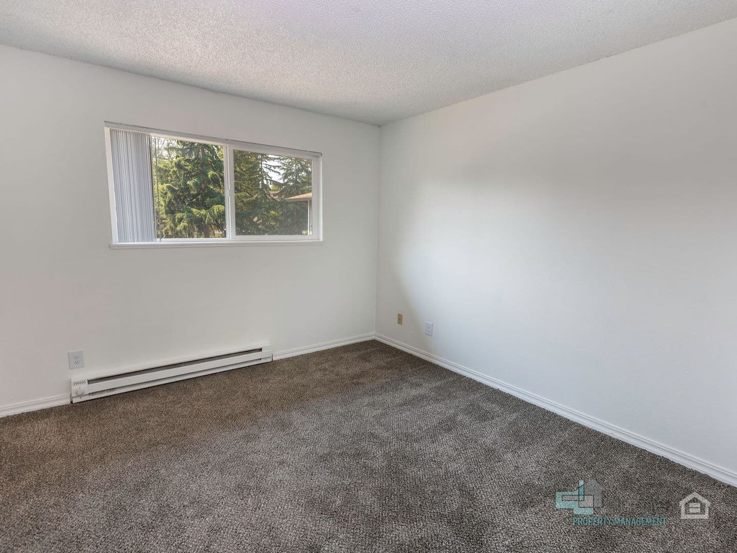 Milwaukie Apartment: 4611 SE Brookside Dr