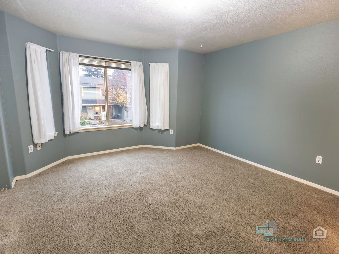Portland House: 5215 SE Pardee St.