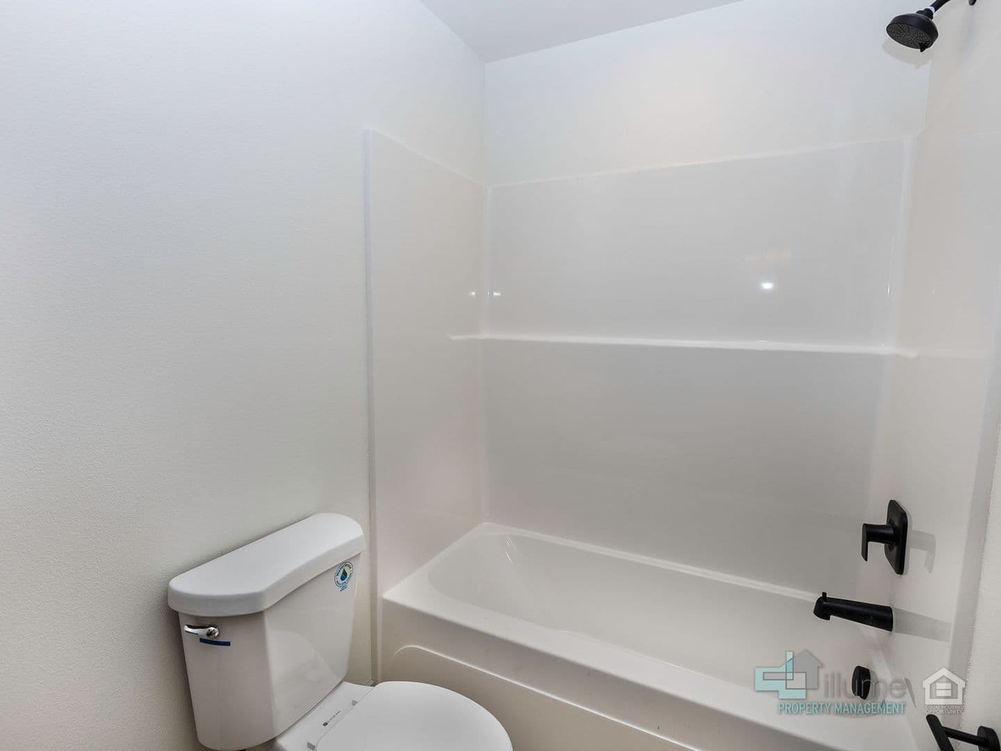 Oregon City Apartment: 617 Monroe Street