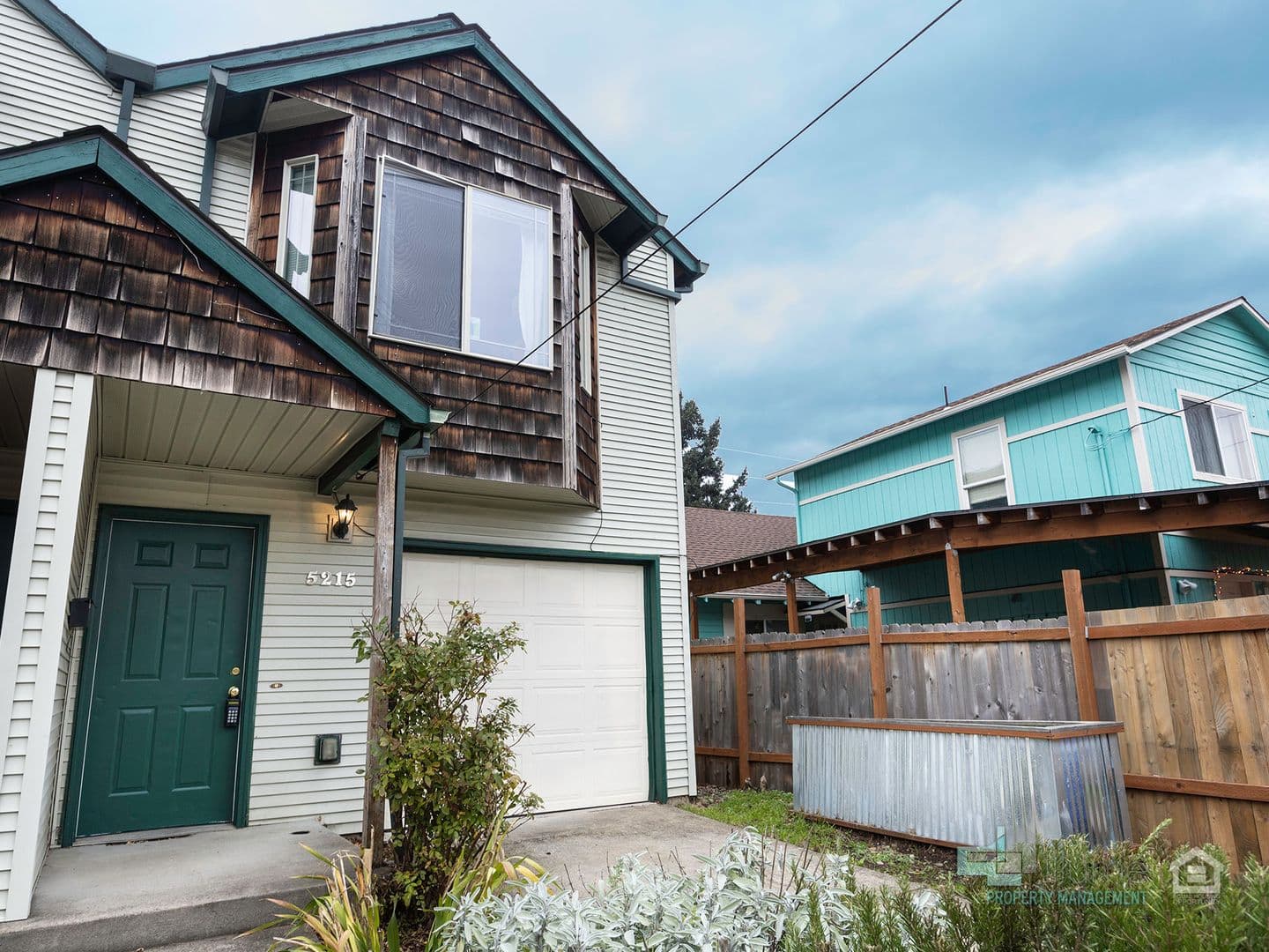 Portland House: 5215 SE Pardee St.
