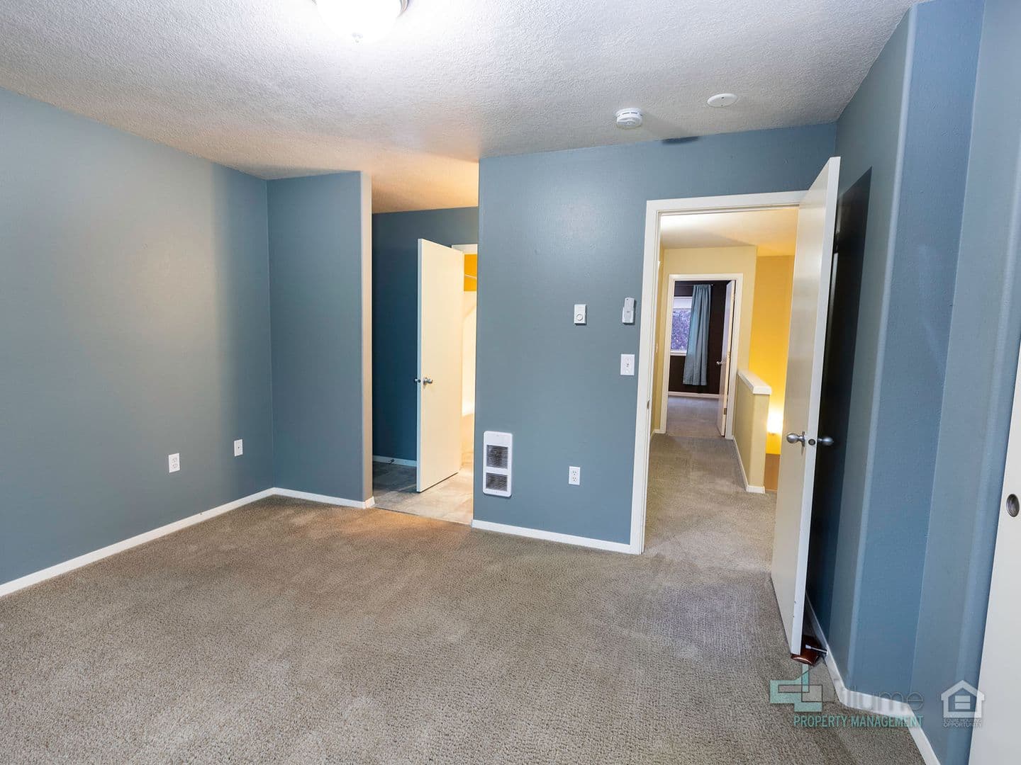 Portland House: 5215 SE Pardee St.