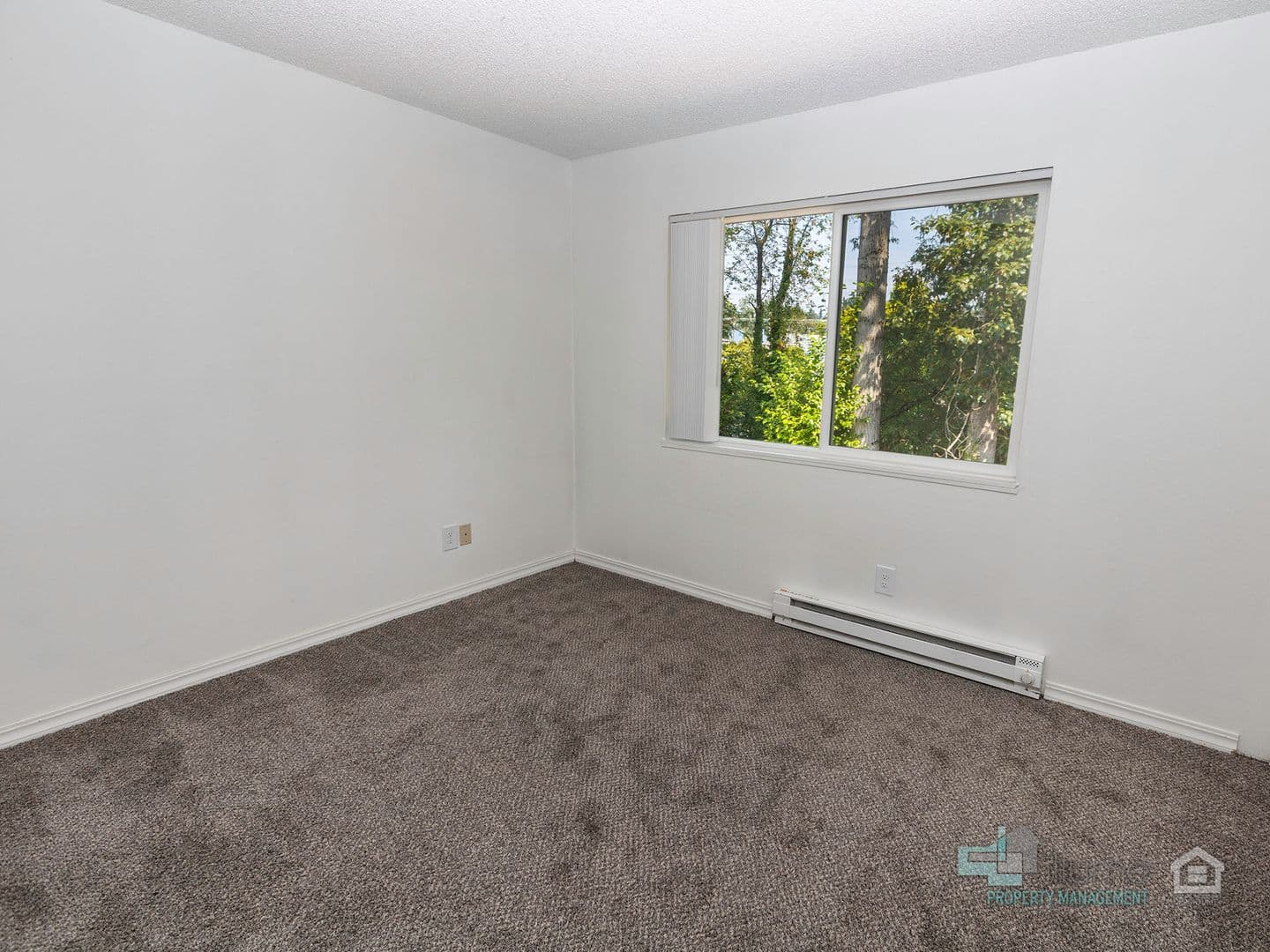 Milwaukie Apartment: 4611 SE Brookside Dr