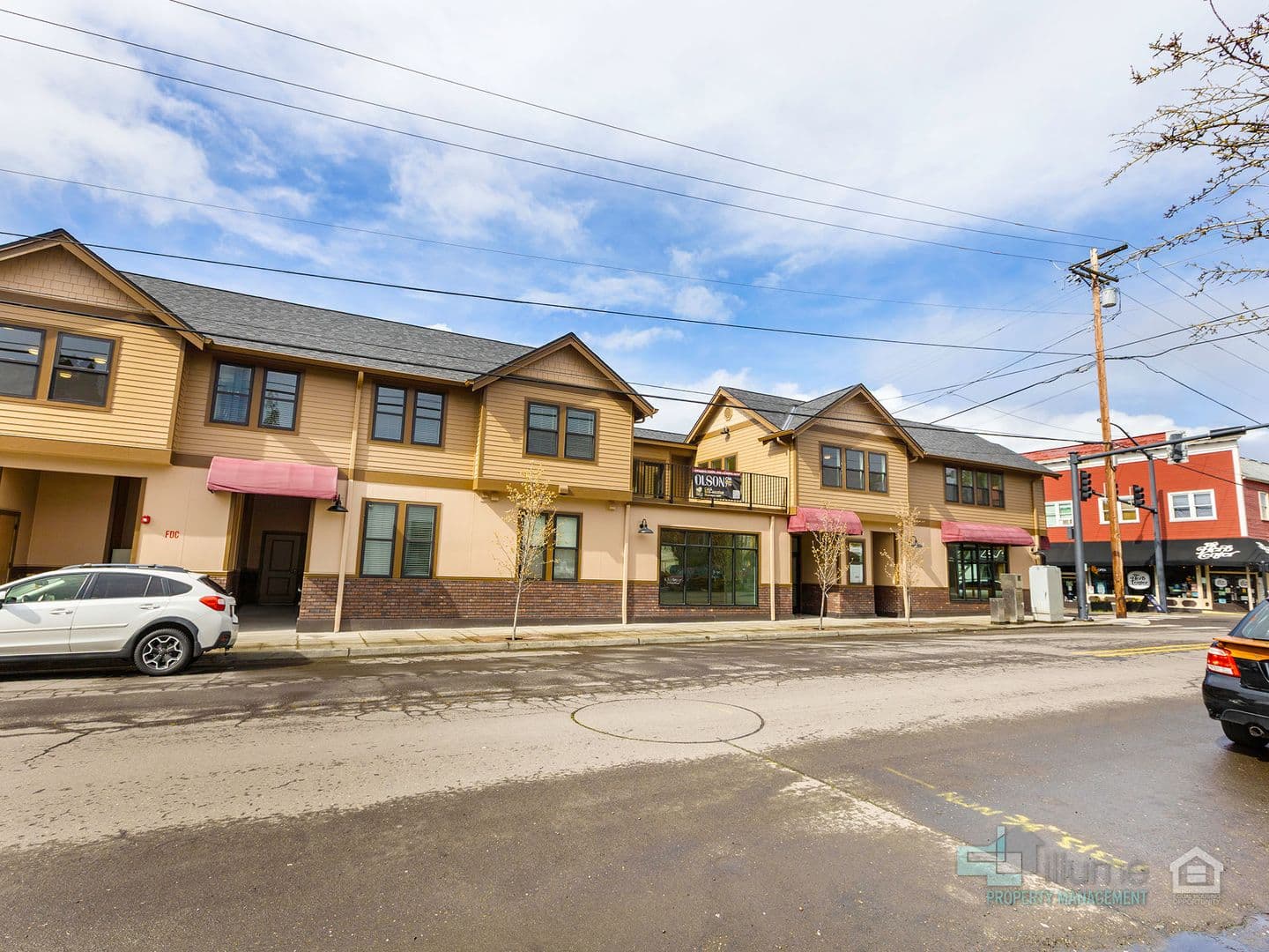 Oregon City Apartment: 617 Monroe Street