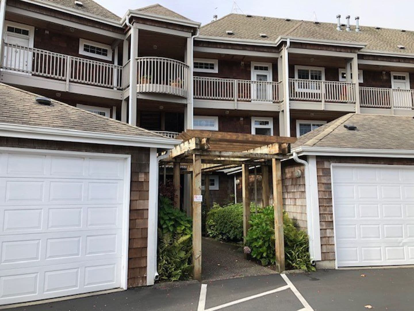 Seaside House: 1108 S. Holladay Dr. #14