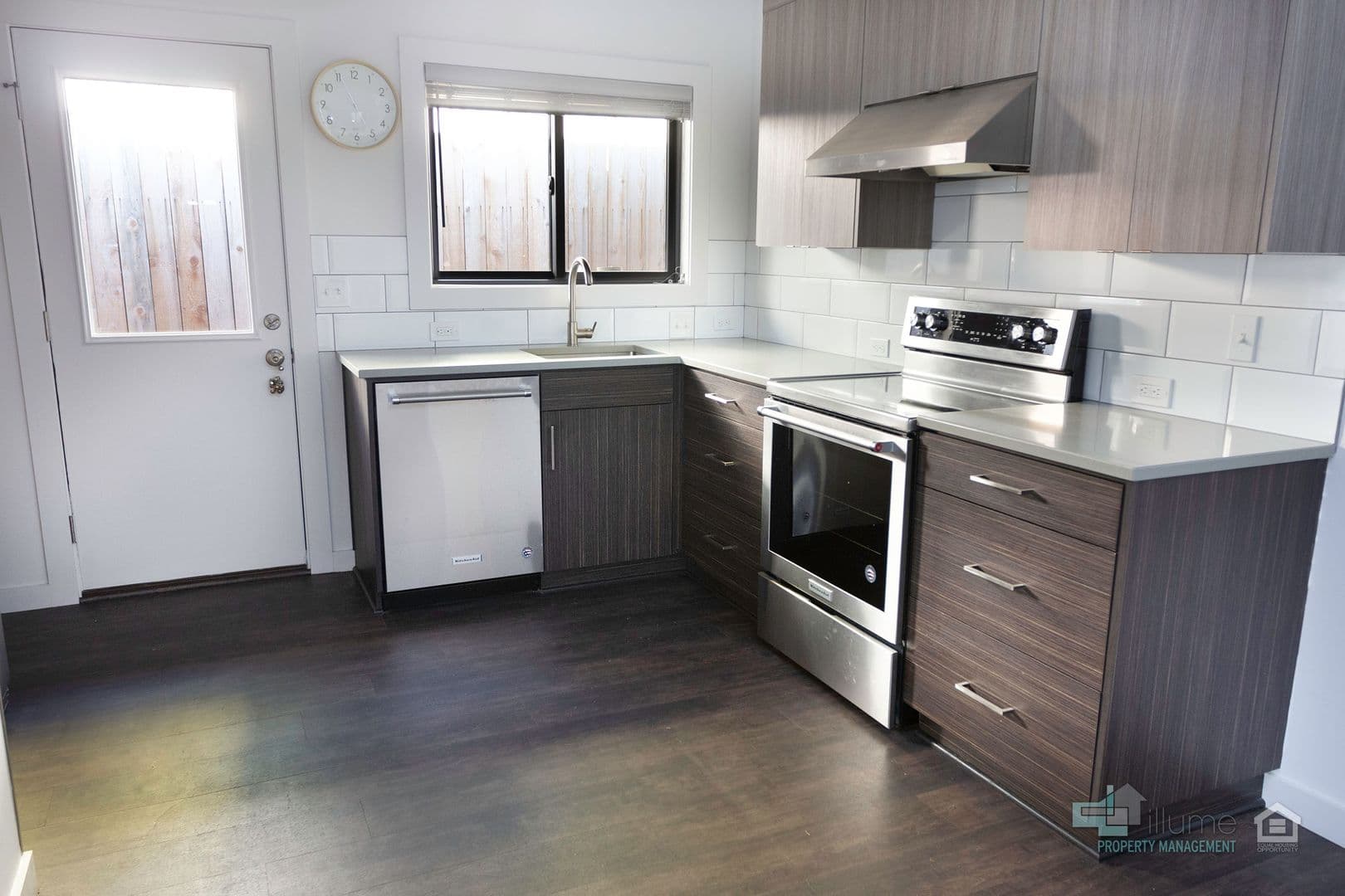 Milwaukie Apartment: 2425 SE Monroe St.