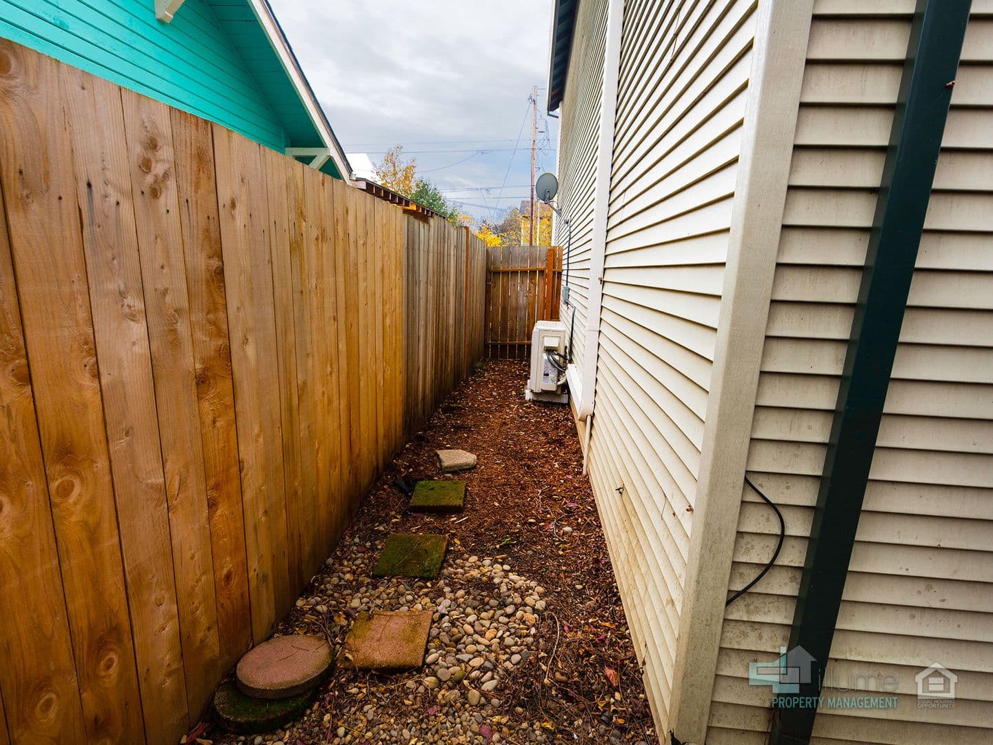 Portland House: 5215 SE Pardee St.