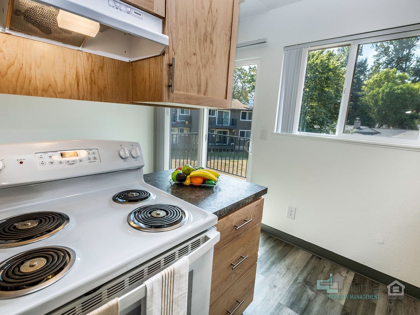 Milwaukie Apartment: 4611 SE Brookside Dr