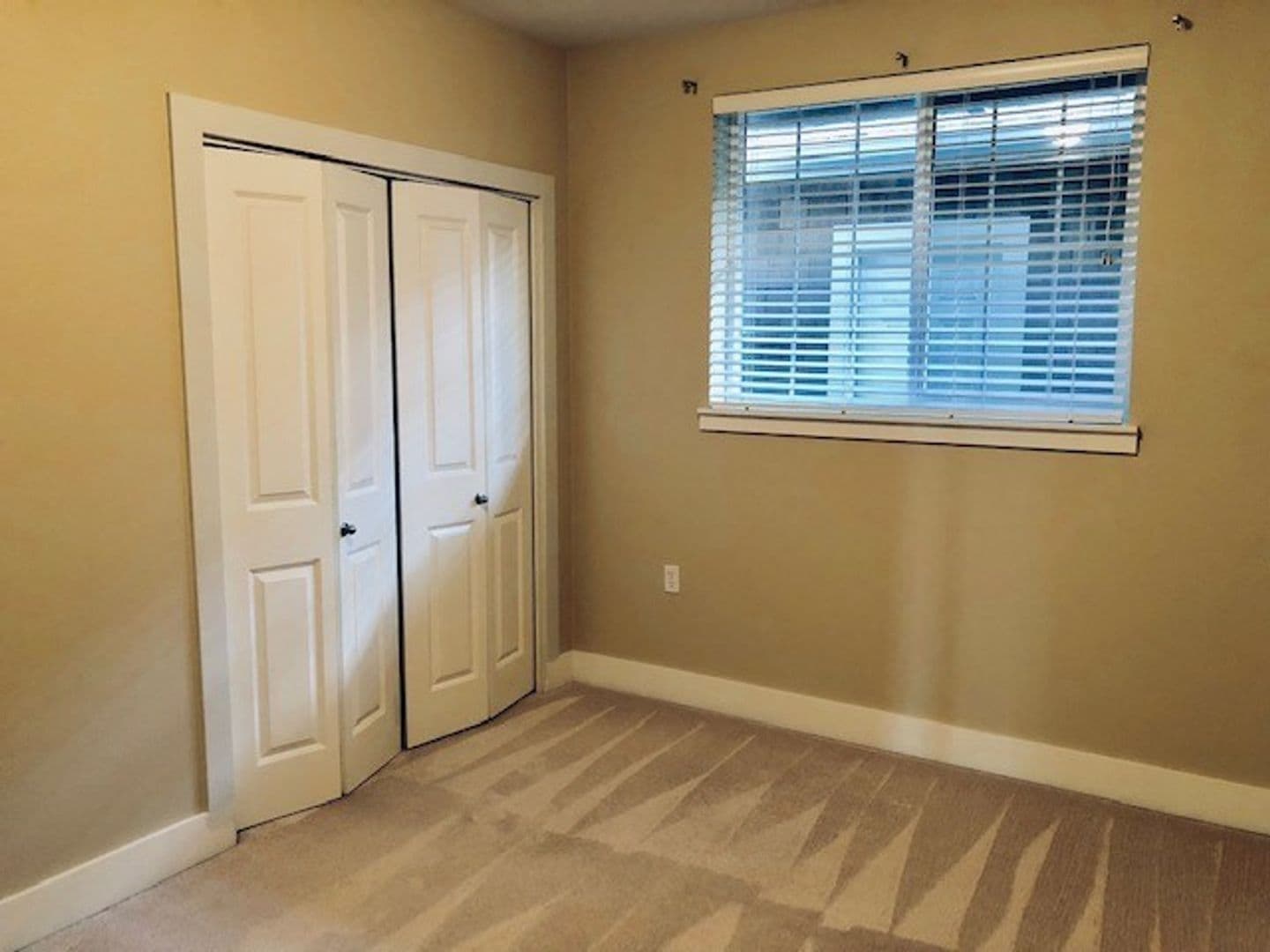 Seaside House: 1108 S. Holladay Dr. #14