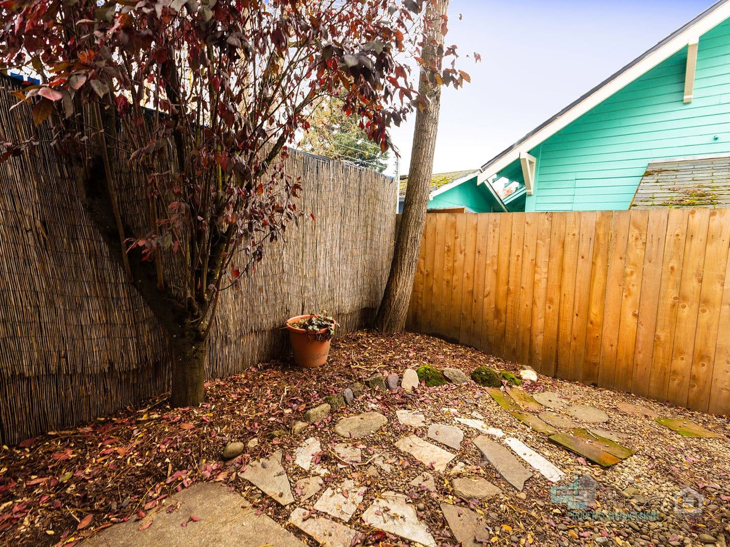 Portland House: 5215 SE Pardee St.