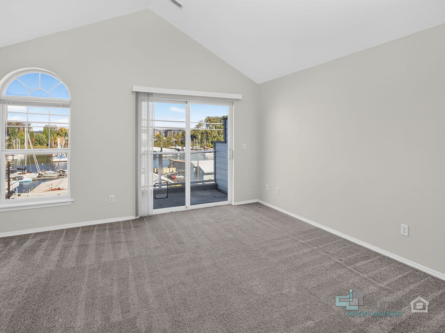 Portland Apartment: 220-244 NE Bridgeton Rd