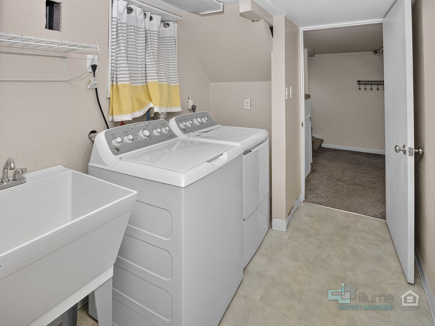 Portland House: 5617 NE 27th Ave