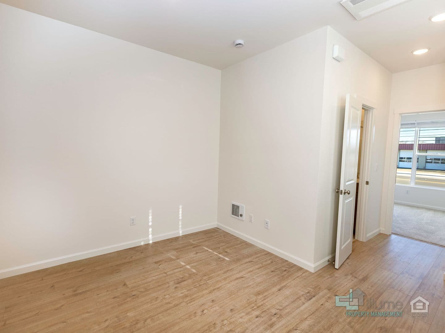 Hillsboro House: 3691 209th Ave