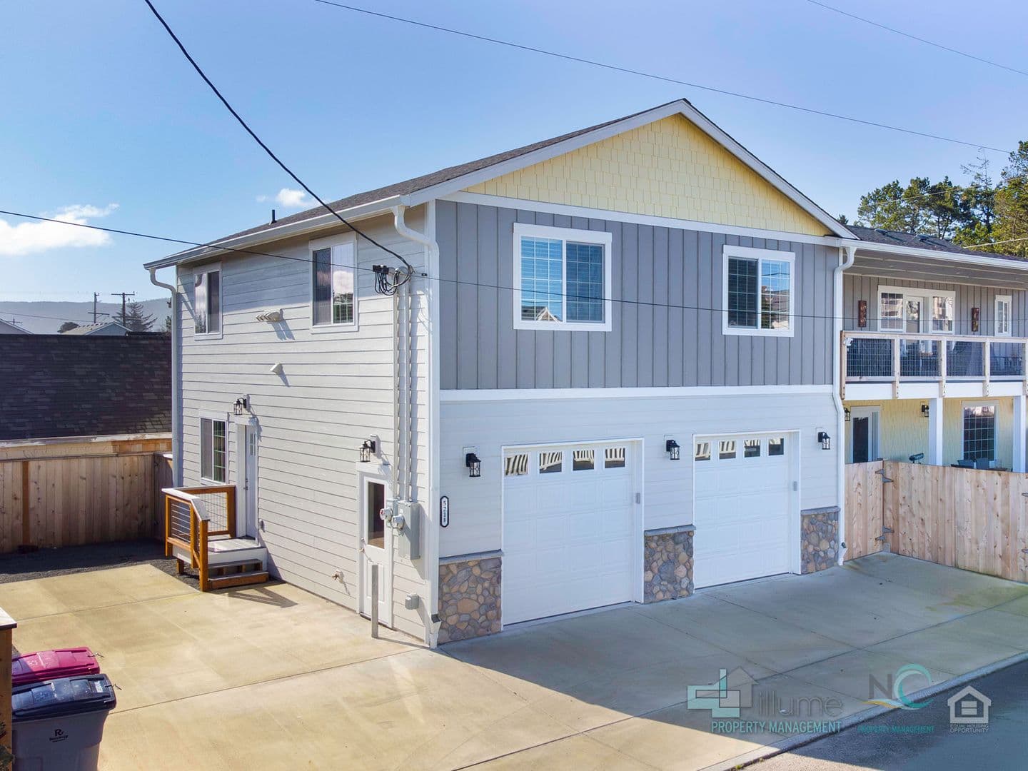 Seaside House: 521 S. Edgewood- Unit B