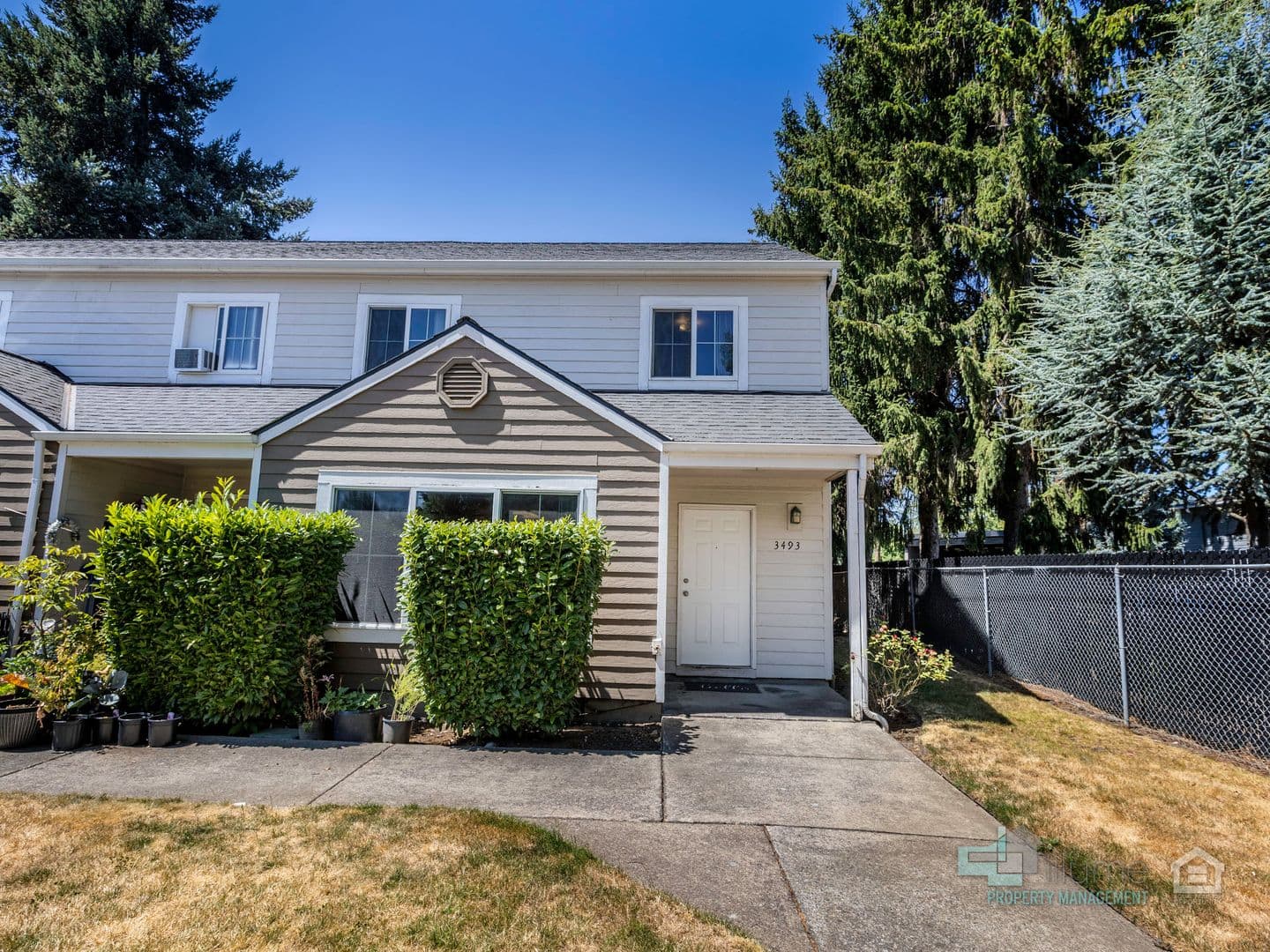 Salem Apartment: 3489 - 3493 Hawthorne Ave. NE