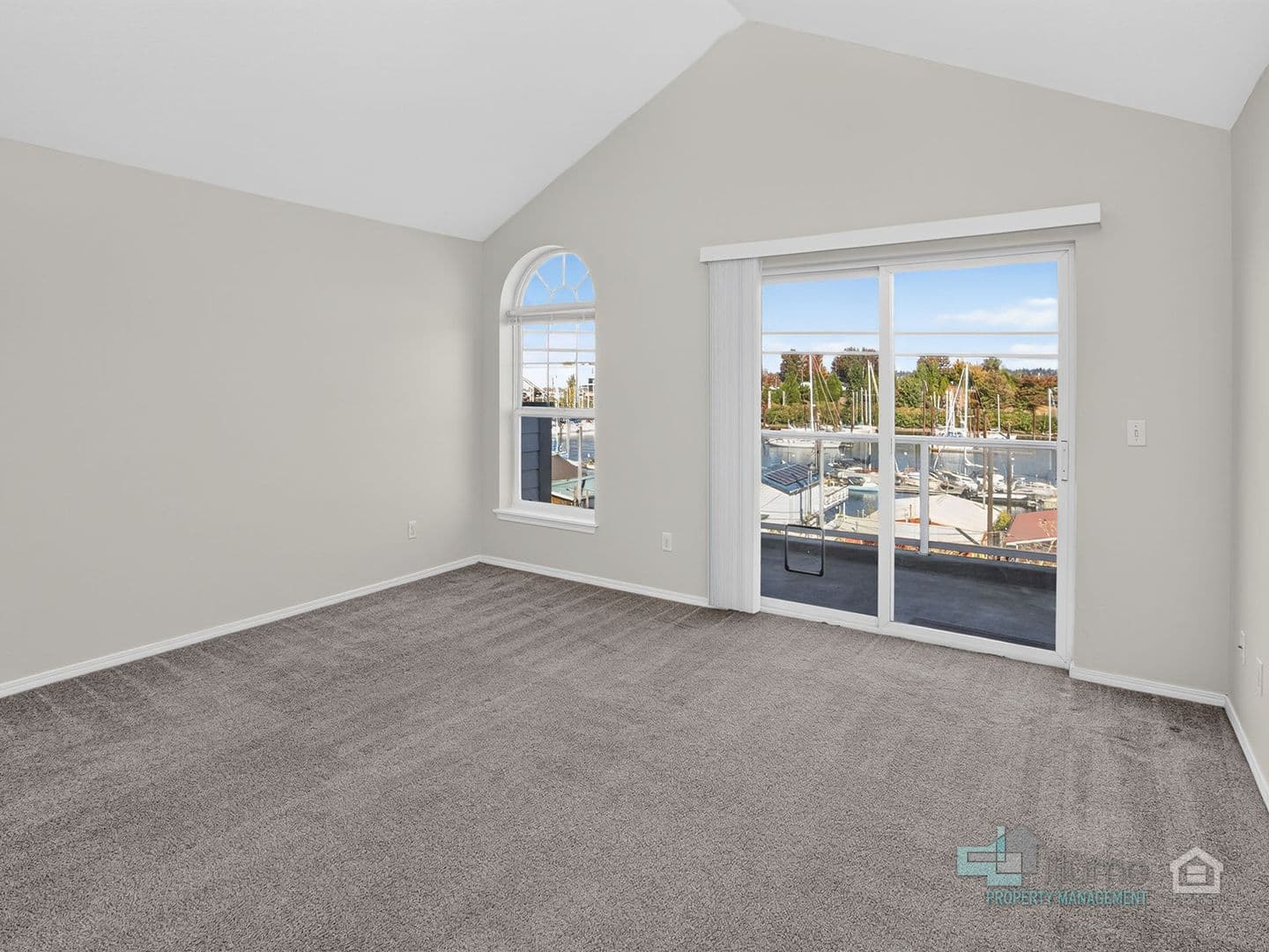 Portland Apartment: 220-244 NE Bridgeton Rd