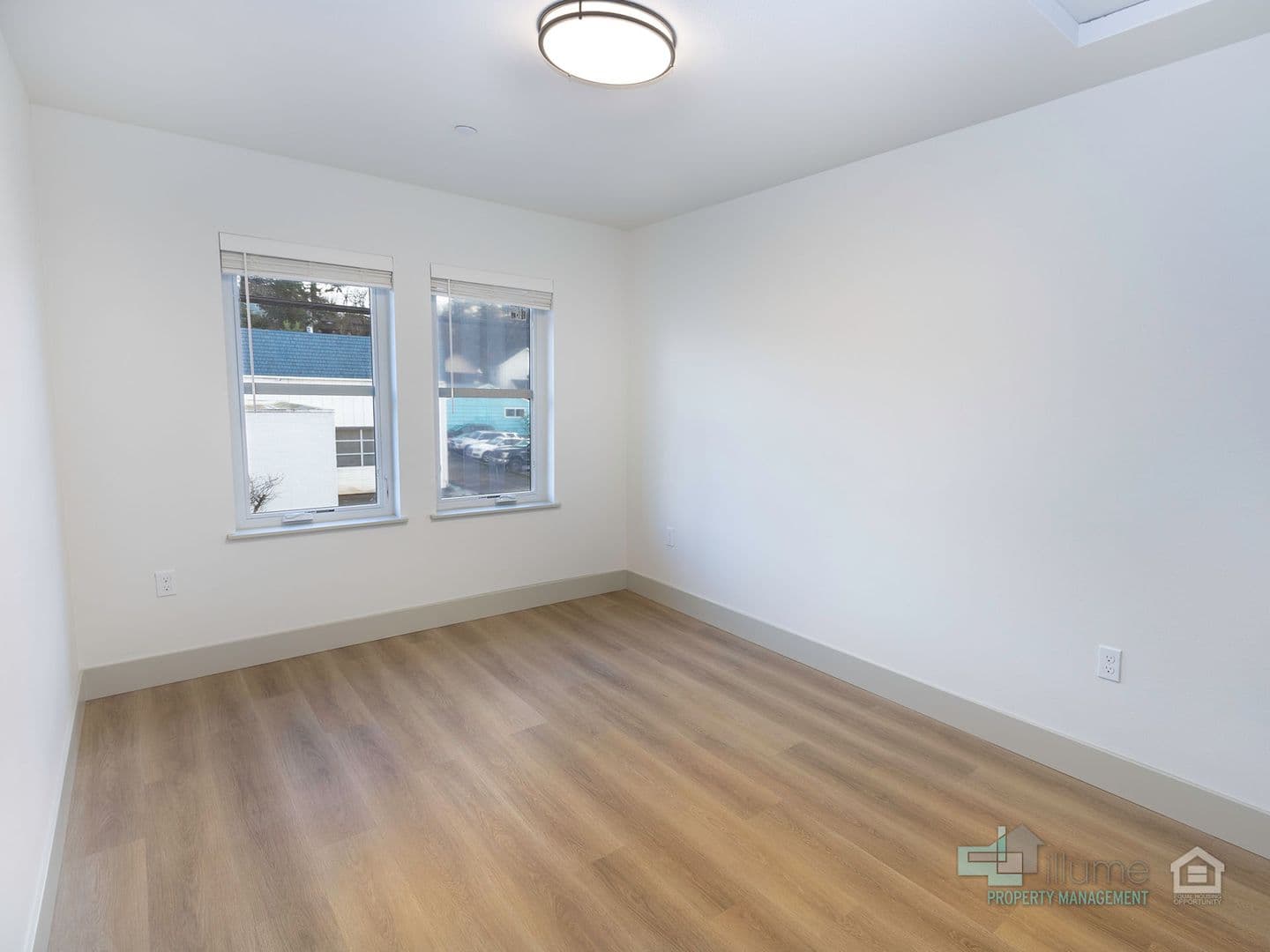 Oregon City Apartment: 617 Monroe Street