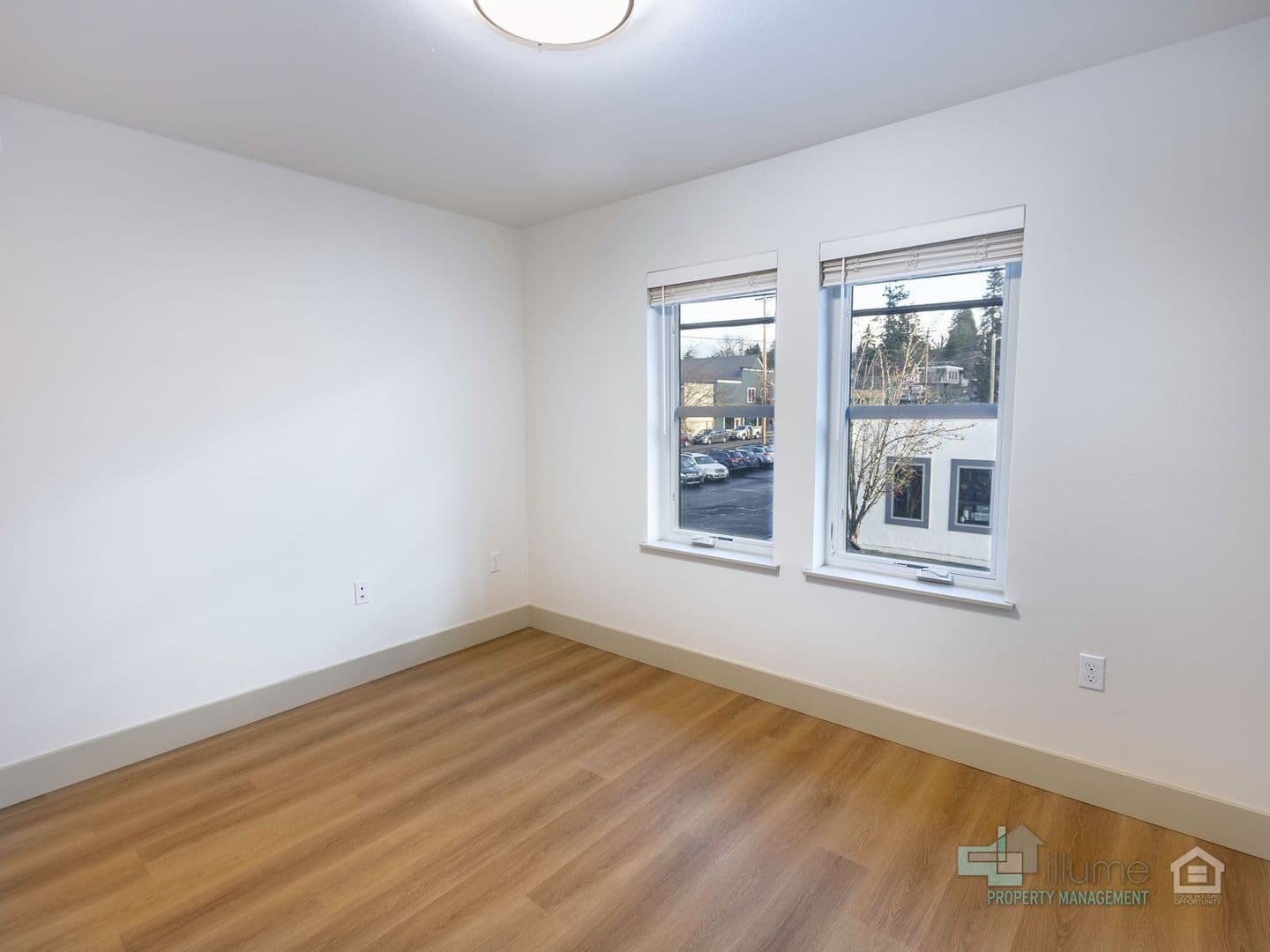 Oregon City Apartment: 617 Monroe Street