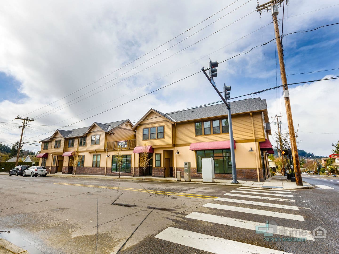Oregon City Apartment: 617 Monroe Street