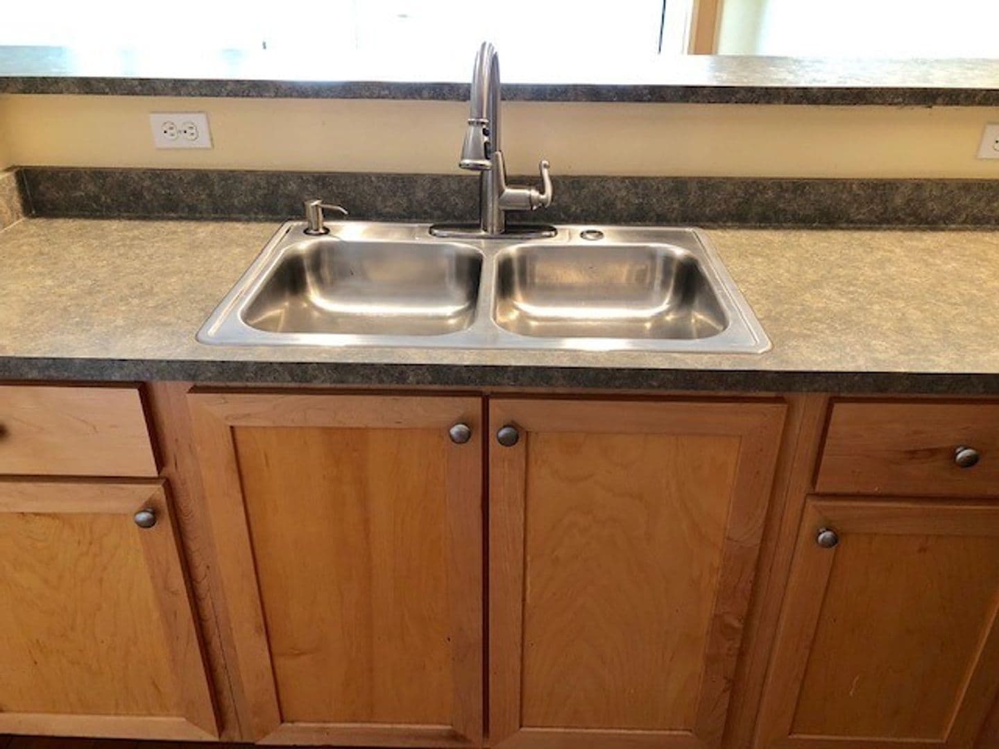 Seaside House: 1108 S. Holladay Dr. #14