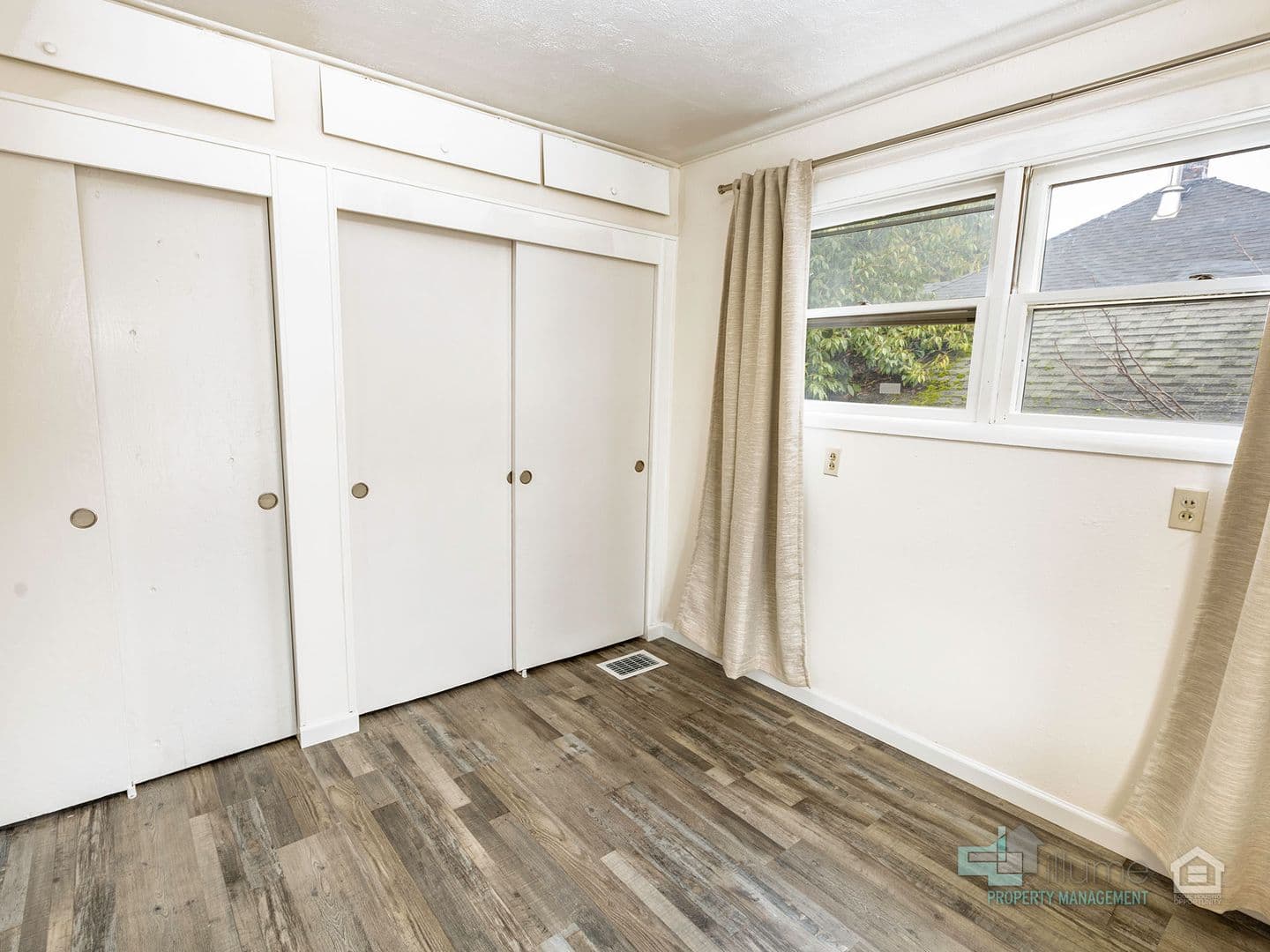 Salem Apartment: 365 16th St SE