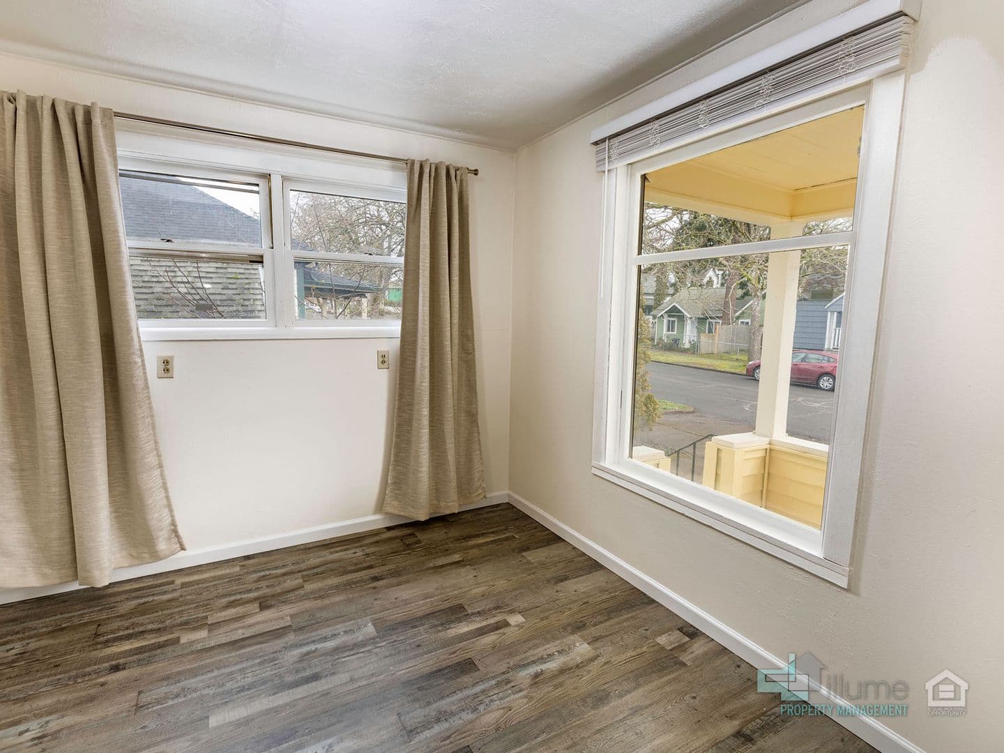 Salem Apartment: 365 16th St SE